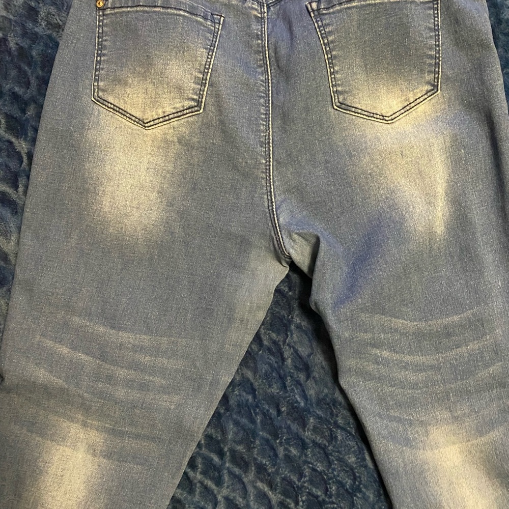 Jeans - Picture 2 of 7